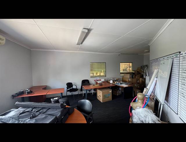 760M² WAREHOUSE FOR SALE IN EASTGATE